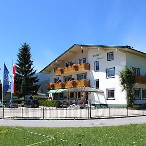 Naturparkhotel Florence Weissenbach am Lech Exterior photo