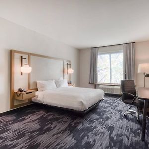 Fairfield Inn & Suites By Marriott Charlotte Belmont Exterior photo