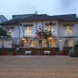 Khách sạn Hương Mê Buon Ma Thuot Exterior photo