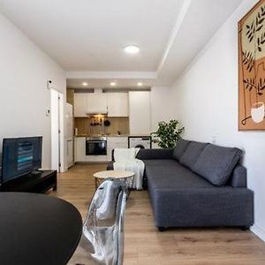 Apartamento Acojedor Y Exclusivo Loft By Lofties Terrassa Exterior photo