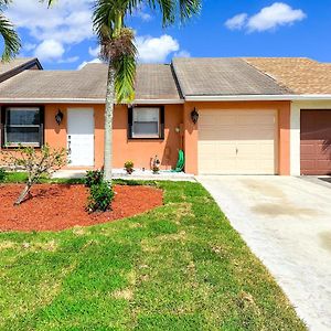 Prime Location W/King Bed Suites Lake Worth Beach Exterior photo