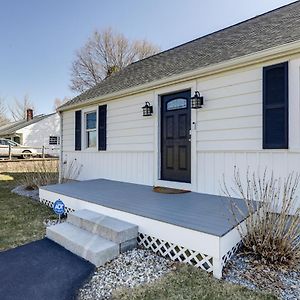 Massachusetts Vacation Rental With Deck Easthampton Exterior photo