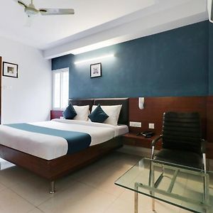 Hotel Stay Inn Maharani Peta Visakhapatnam Exterior photo
