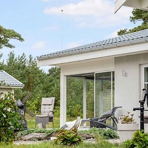 Large, Lovely Holiday Home On Balka Neksø Exterior photo