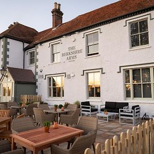 Hotel Berkshire Arms By Chef & Brewer Collection Midgham Exterior photo