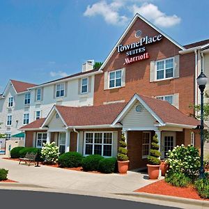 Towneplace Suites By Marriott Bloomington Exterior photo