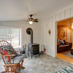 Family-Friendly Center Ossipee Cabin With Fire Pit! Villa Exterior photo