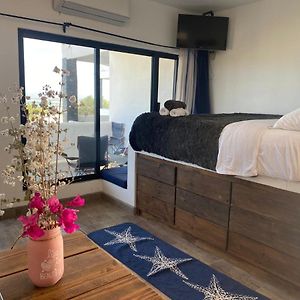 Casa Arrecife - Cozy Suite, Fast Wifi & Balcony! Beach Is Steps Away! La Ventana Exterior photo