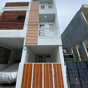 Apartamento Pop Exclusive - Female Only Yakarta Exterior photo