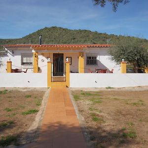 Casa Rural Los Naranjo Jerez De Los Caballeros Exterior photo
