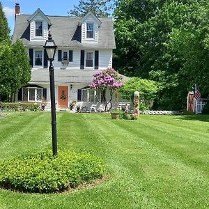 Apartamento Elegantly English Catskills Liberty Exterior photo