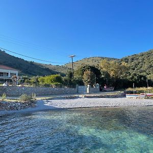 Villa Marina A Breath Away From The Sea Agios Dimitrios  Exterior photo