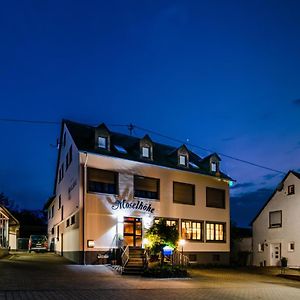 Hotel Landgasthaus Moselhoehe Liesenich Exterior photo