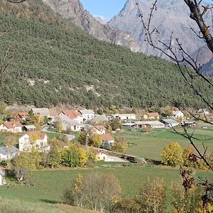 Apartamento Le Puny La Motte-en-Champsaur Exterior photo