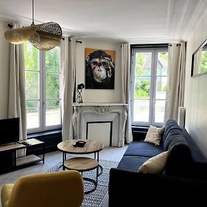 Appartement Rochefoucauld - 2 Pers. Sedán Exterior photo