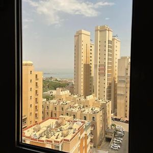 Apartamento A Journey Of Luxury Seaview Living. Kuwait City Exterior photo