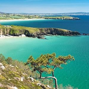 spa charme cheminée sur la presqu'île de Crozon, avion et voilier en baie de Douarnenez Villa Telgruc-sur-Mer Exterior photo