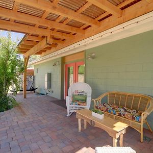 Old Town Cottonwood Cottage With Mod Interior! Exterior photo