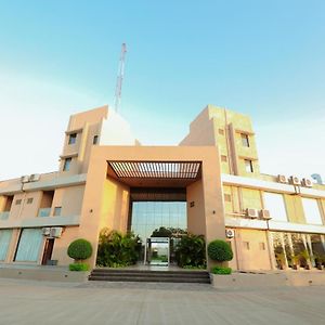 Hotel Club Heaven Palanpur Exterior photo
