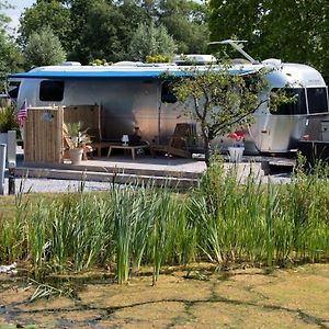 Apartamento Airstream Retro Usa Caravan Earnewâld Exterior photo