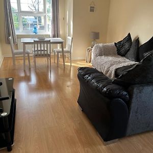 Apartamento Lovely Two Bed Flat Located In The Heart Of Dunstable Exterior photo