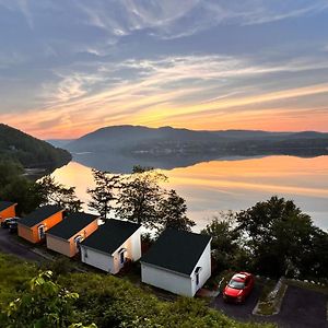 Knotty Pine Cottages, Suites & Motel Rooms Ingonish Exterior photo