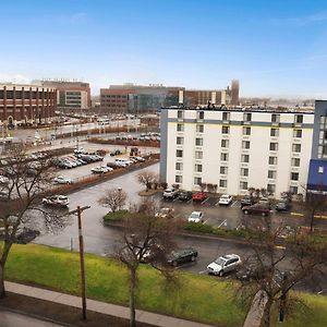 Days Hotel By Wyndham University Ave Se Minneapolis Exterior photo