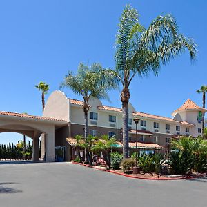 Holiday Inn Express Hotel&Suites San Diego-Escondido, an IHG Hotel Exterior photo