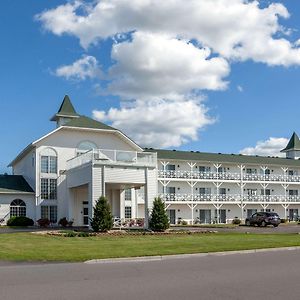 Clarion Hotel&Suites Wisconsin Dells Exterior photo