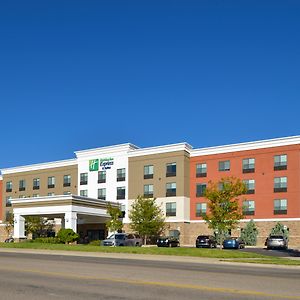 Holiday Inn Express&Suites Pueblo, an IHG Hotel Exterior photo