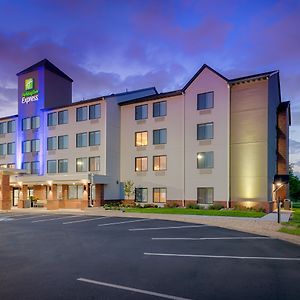 Holiday Inn Express Hotel y Suites Coon Rapids Exterior photo