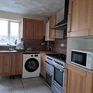 Apartamento Cheerful 2 Bed House Free Parking Nearby Park Aberdare Exterior photo