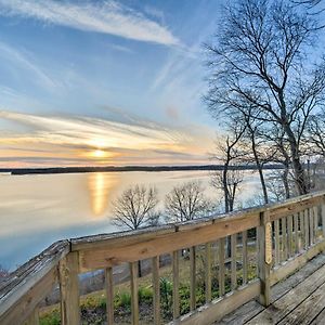 Peaceful Big Sandy Home With Deck On Kentucky Lake! Exterior photo