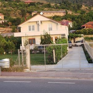 Villa Rejan Pogradec Exterior photo
