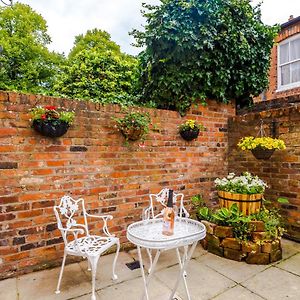 Albion Cottage Chester Exterior photo