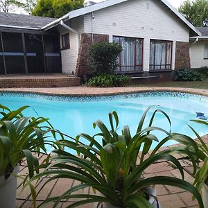 Nzima Bnb Bed and Breakfast Estcourt Exterior photo