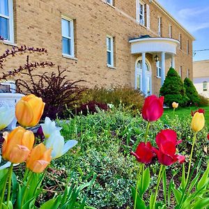 Hotel Garden Grove Retreat & Lodging Near Pictured Rocks, Fayette, Trails Exterior photo