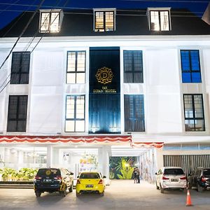 The Difan Hotel Jambi Exterior photo