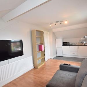 Sandringham Loft - Stylish Apartment In Gosforth Newcastle upon Tyne Exterior photo