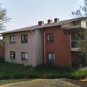 Apartamento Carnoustie 5 Self Catering Roodepoort Exterior photo