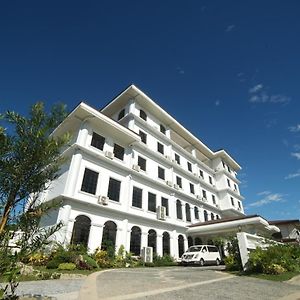 Isla De Oro Hotel Mamburao Exterior photo