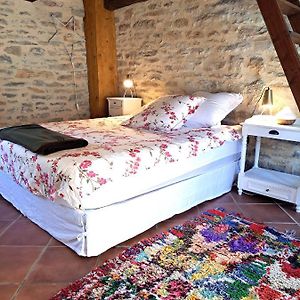 Chambre "Four A Pain" A L'Escale De Varaire Bed and Breakfast Exterior photo