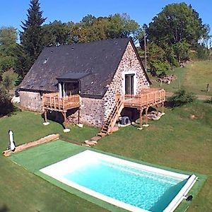 Gite D'Haut Bagnac Avec Piscine Villa Anglards-de-Salers Exterior photo