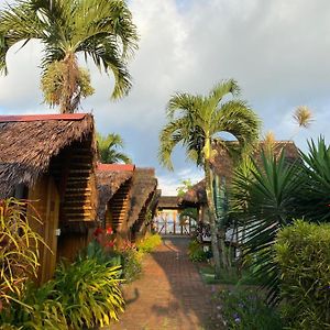 Hotel Zutalu - Playa Sur Puerto López Exterior photo
