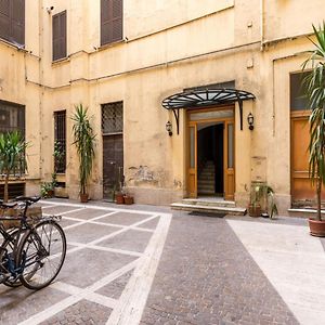 The Best Rent - Bright Flat Near San Pietro Cisterna Exterior photo