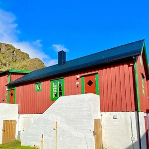 Apartamento Charming Rorbu Stamsund Lofoten Exterior photo