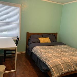 Tehama Home - Cozy & Affordable Private Rooms Near Berkeley Richmond Exterior photo