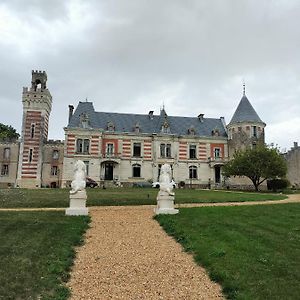 Chateau Le Haut Villaumay Auzouer-en-Touraine Exterior photo