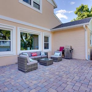 Lakefront Winter Haven Retreat Hot Tub And Patio! Exterior photo