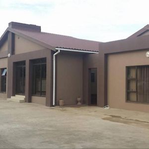 Emangweni Guest House Vryheid Exterior photo